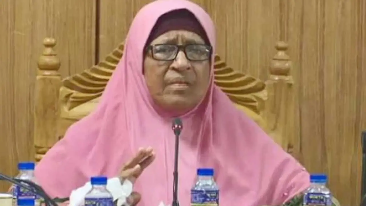ভাই-ভাতিজিসহ মন্নুজান সুফিয়ানের দেশত্যাগে নিষেধাজ্ঞা
