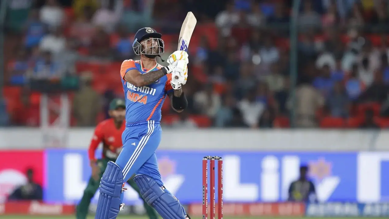 পাওয়ারপ্লেতে বাংলাদেশের ওপর তাণ্ডব চালাল ভারত
