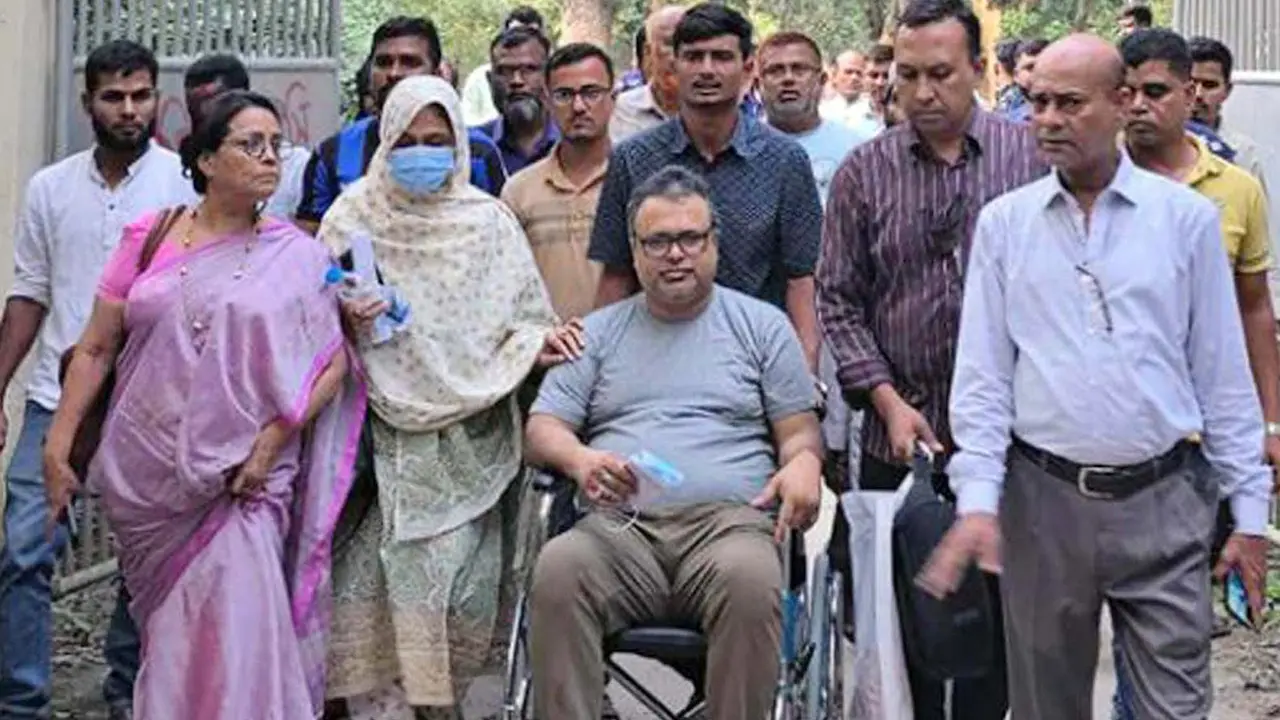 হাজিরা দিতে এসে টাঙ্গাইলের সাবেক মেয়র আটক