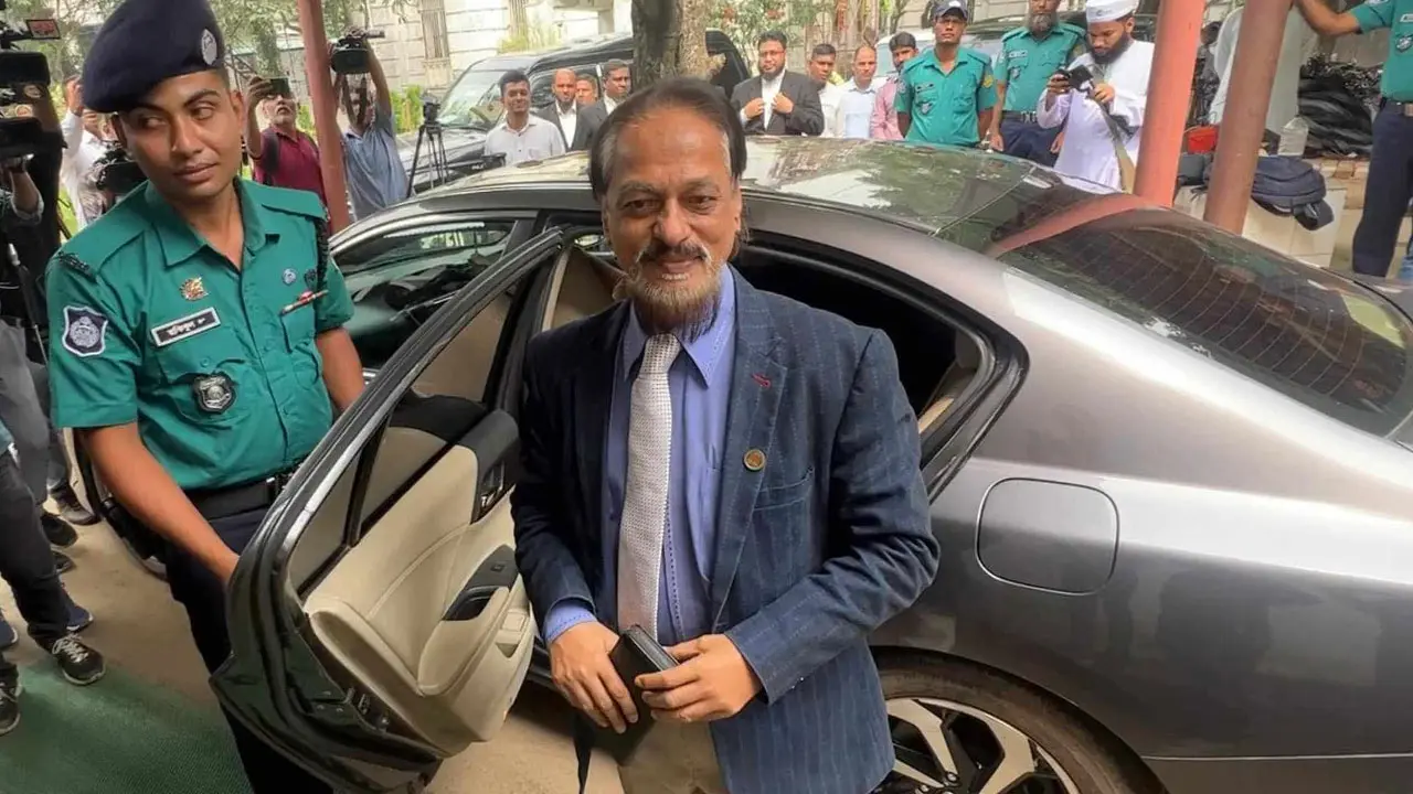আন্তর্জাতিক অপরাধ ট্রাইব্যুনালে চেয়ারম্যান ও বিচারপতিরা