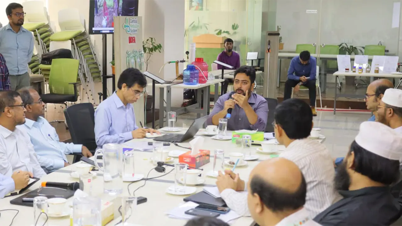 এটুআইয়ের অপ্রয়োজনীয় প্রকল্প বাদ দেওয়ার নির্দেশ উপদেষ্টার