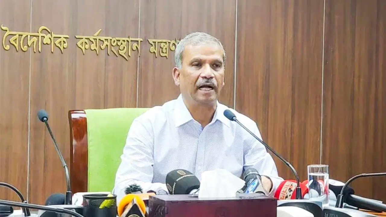 রেমিট্যান্স বাড়াতে যেসব উদ্যোগ নিচ্ছে সরকার