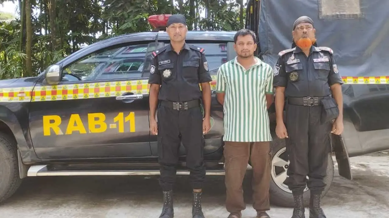 একে-৪৭ দিয়ে ছাত্র-জনতার ওপর গুলি : বাদশা গ্রেপ্তার