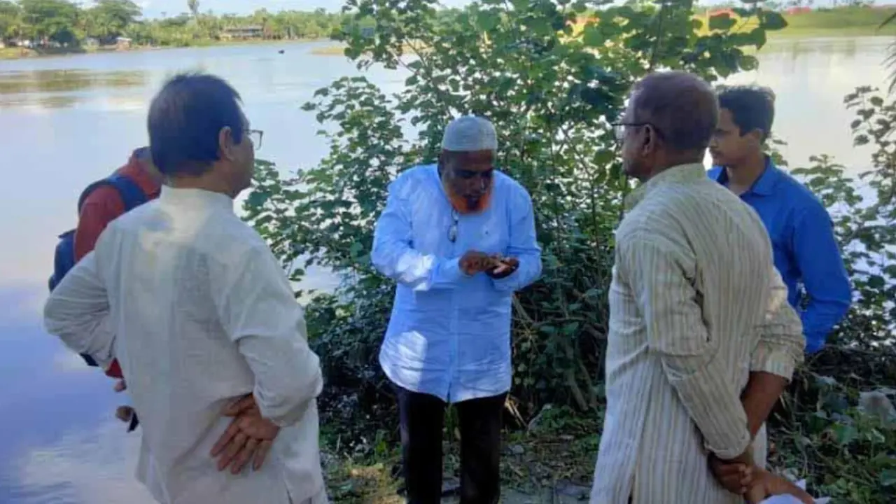 এক সময়ের আয়ের উৎস এখন স্থানীয়দের গলার কাটা