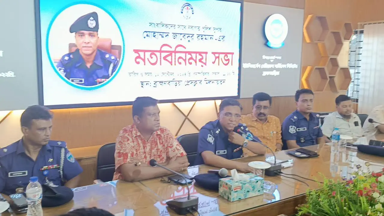 ‘পুলিশে কিছু কুলাঙ্গার রয়েছে, তাদের দায় আমরা নেব না’