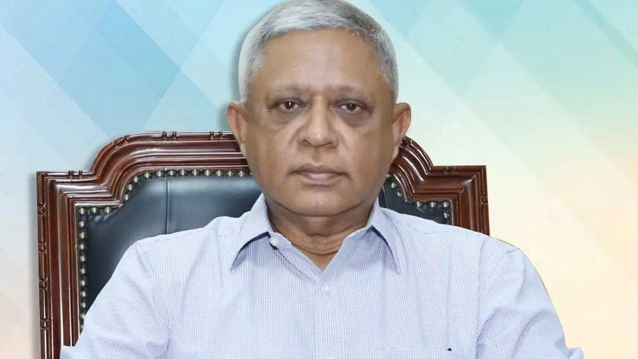 ‘আমলা প্রথা’ ভেঙে ৩১ বছর চাকরি করা সাফিকুর হলেন বিমানের নতুন এমডি