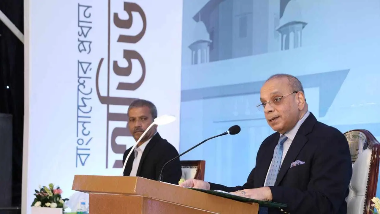 বিচার বিভাগে আইন মন্ত্রণালয়ের কর্তৃত্ব বিলোপ করতে হবে
