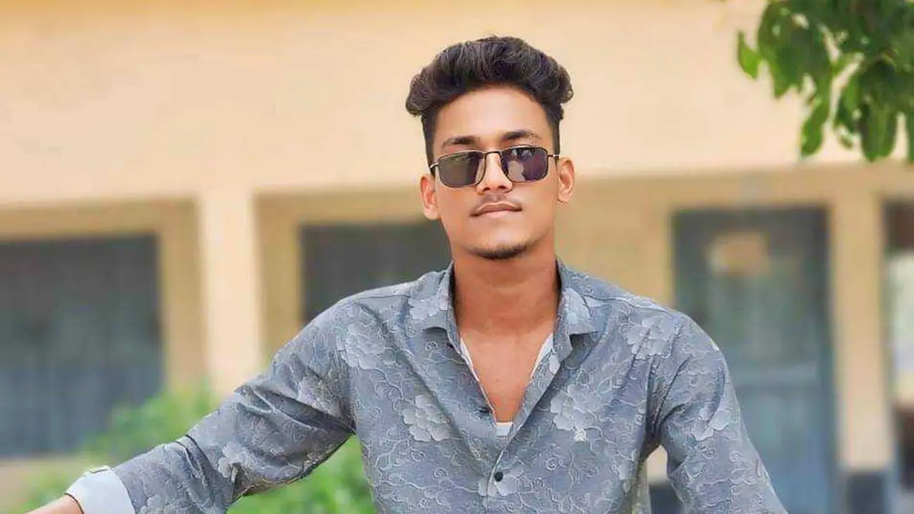 নিয়ন্ত্রণ হারিয়ে পথচারীকে ধাক্কা, মোটরসাইকেল আরোহী নিহত