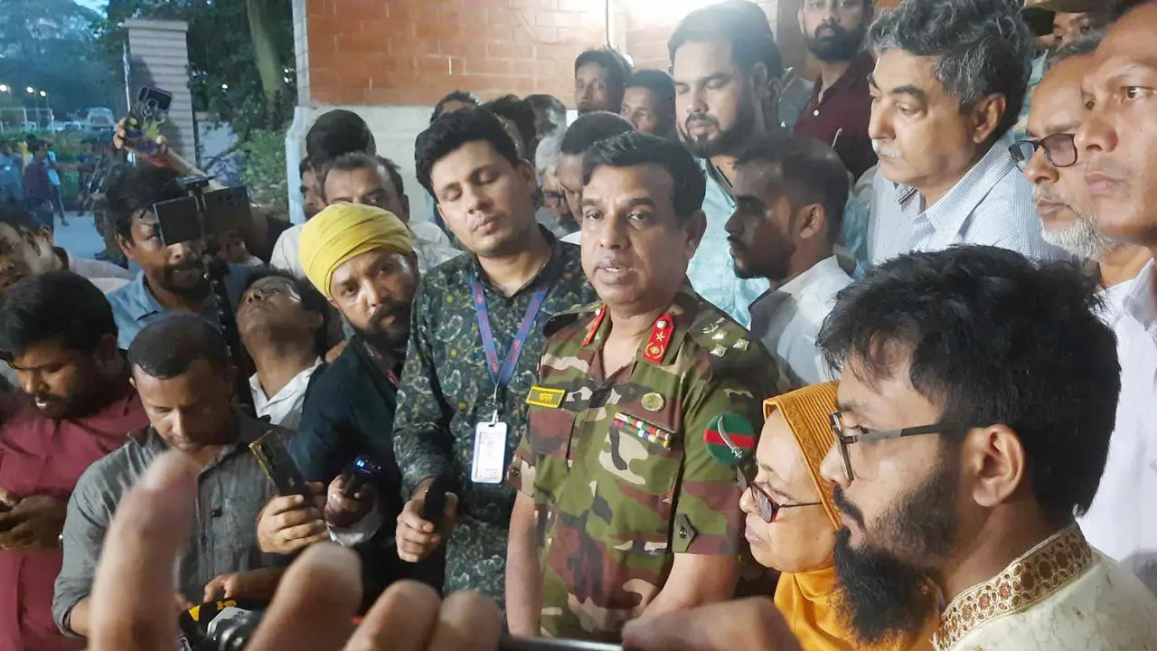 হামলাকারীদের গ্রেপ্তারের আশ্বাসে চিকিৎসকদের ‘শাটডাউন’ স্থগিত