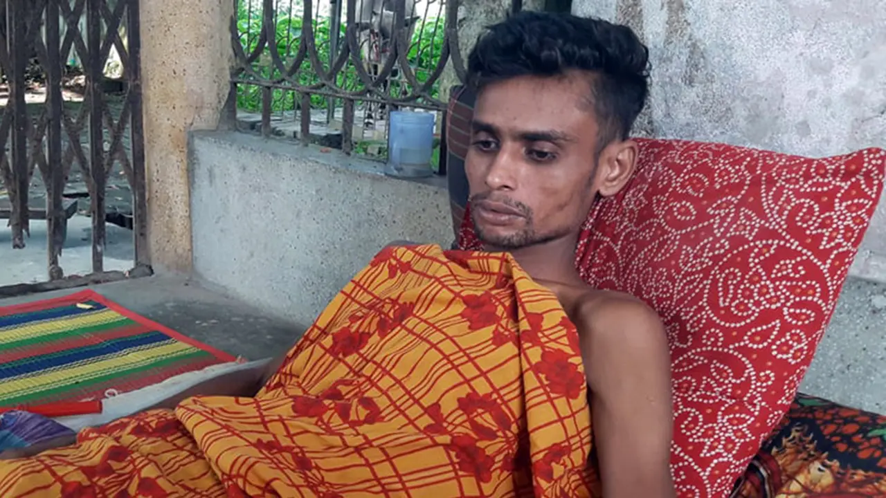 গুলিবিদ্ধ স্বামীর চিকিৎসায় ৩ দিনের সন্তানকে বিক্রি করলেন মা