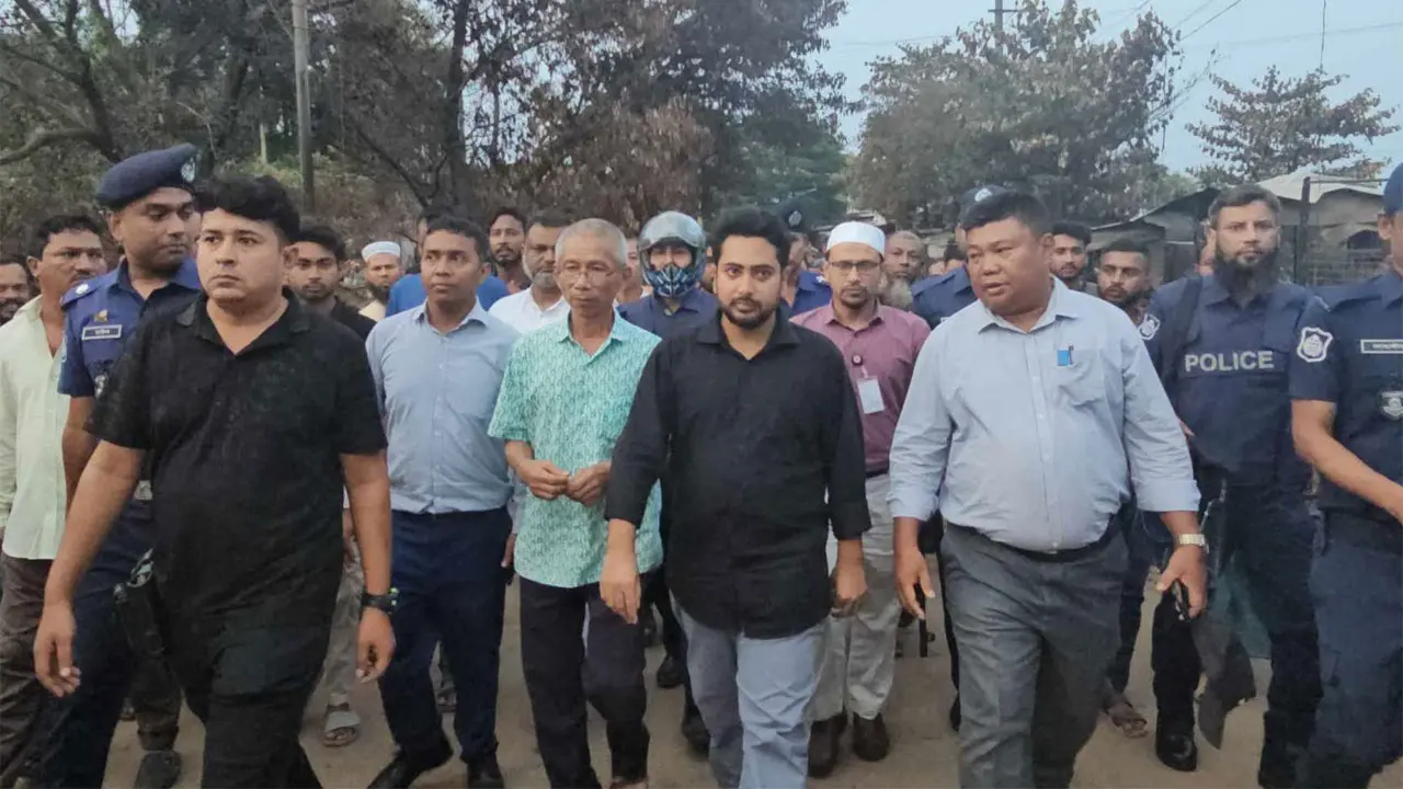 বৈষম্যহীন বাংলাদেশে সবার অধিকার নিশ্চিত করা হবে : নাহিদ ইসলাম