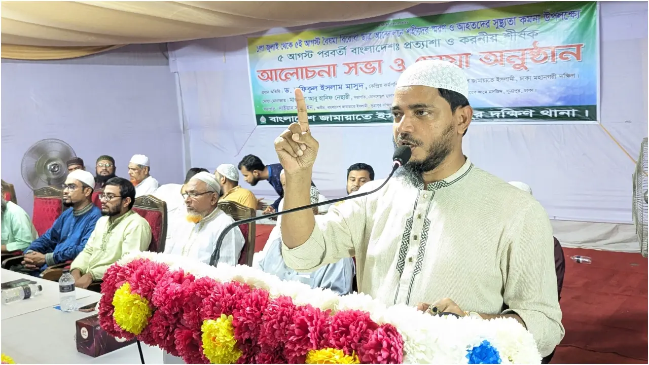 রুহুল আমীন ‘চট করে’ বায়তুল মোকাররমের মিম্বার দখলে দিতে চেয়েছেন