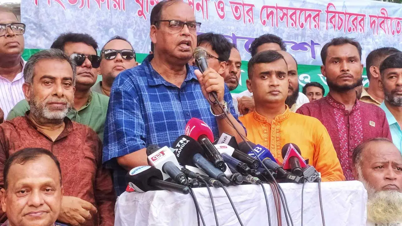 ‘সময় থাকতে হাসিনাকে ফেরত পাঠানো হোক’