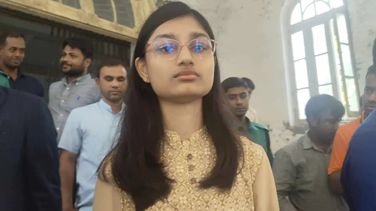 ভাইয়া হত্যার বিচার চাইতে ট্রাইব্যুনালে এসেছি : ফাইয়াজের বোন