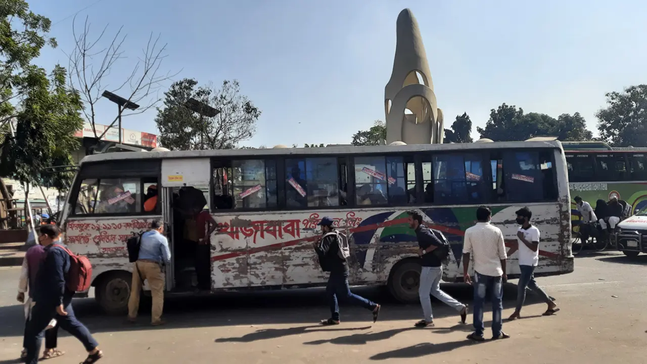 শিক্ষার্থীদের হাফ ভাড়ার পৃথক তালিকা তৈরির দাবি