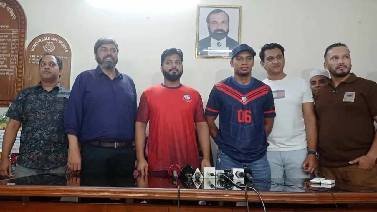 ব্রাদার্সের জার্সিতে জামাল, খেলতে পারবেন তো!