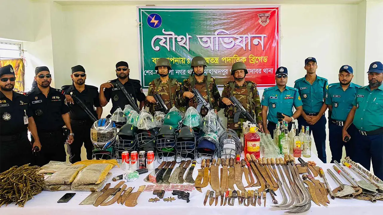 শীর্ষ মাদক কারবারি পিচ্চি রাজা গ্রেপ্তার