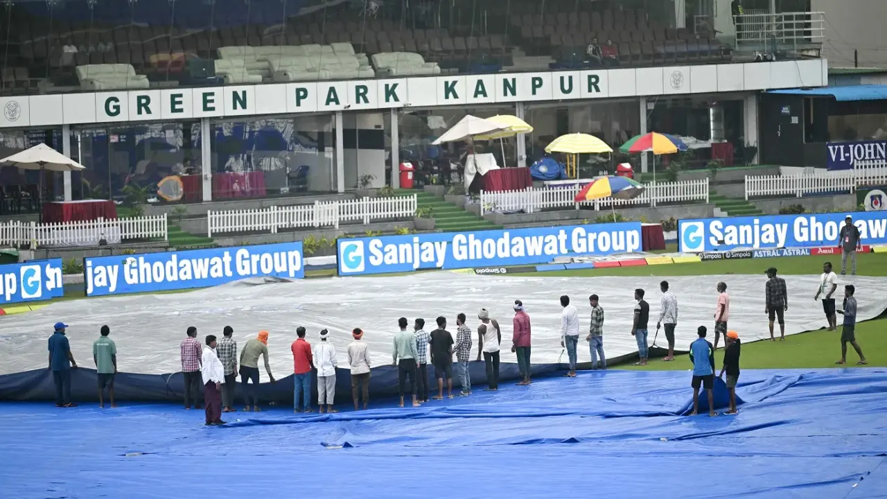 কানপুর টেস্টে দ্বিতীয় দিনের খেলা পরিত্যক্ত