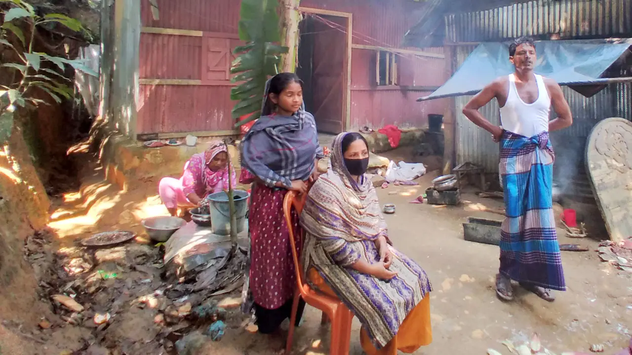 গণপিটুনি নয়, দোকান থেকে তুলে নিয়ে হত্যা করা হয় মামুনকে