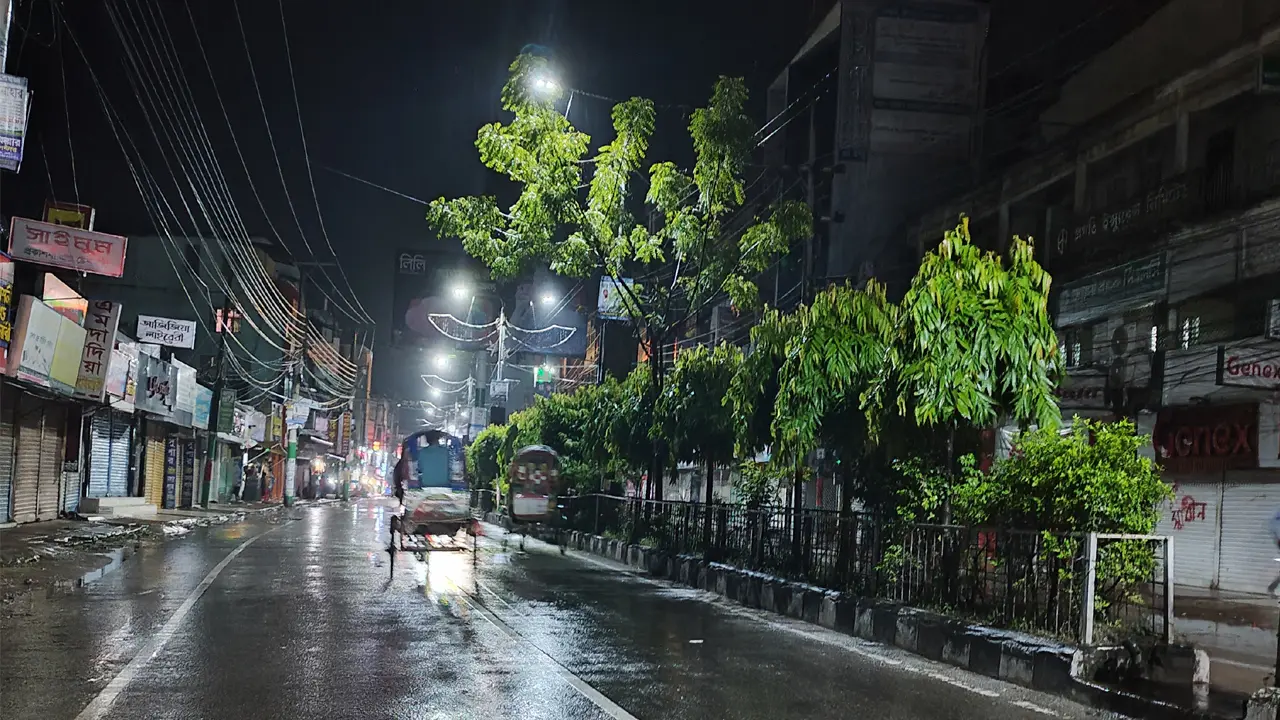‘অনুমানে’ করা হয় সড়ক বাতির বিদ্যুৎ বিল, যা বলছে কর্তৃপক্ষ