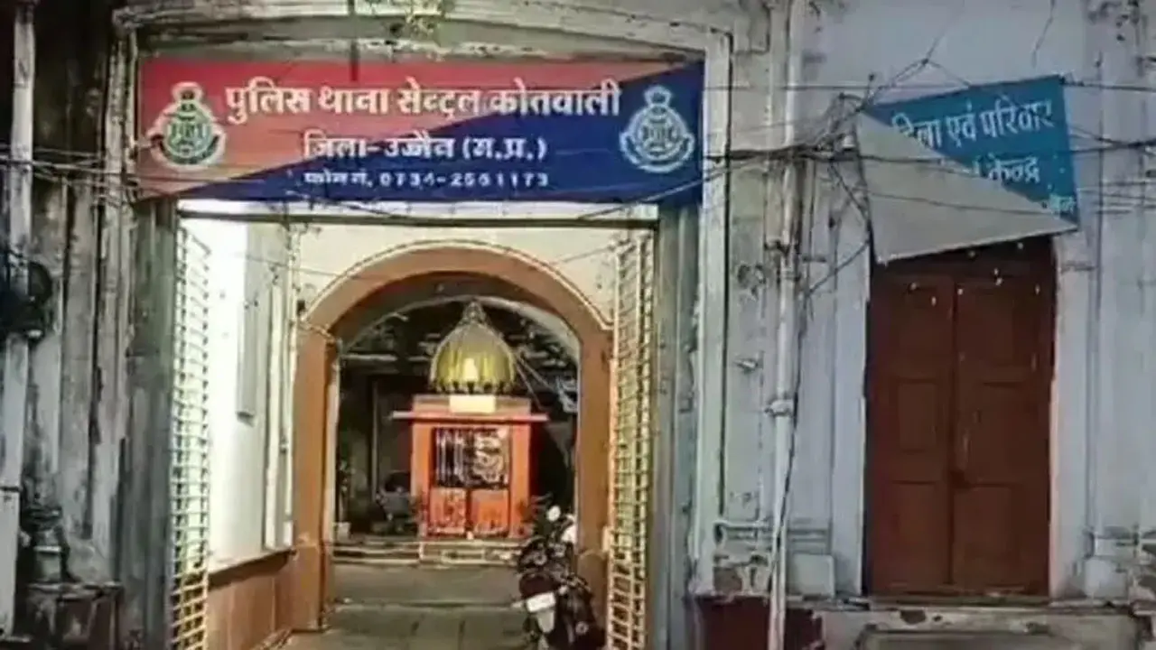 ভারতে প্রকাশ্য রাস্তায় ধর্ষণ, দাঁড়িয়ে দেখল অনেকেই, করল ভিডিও