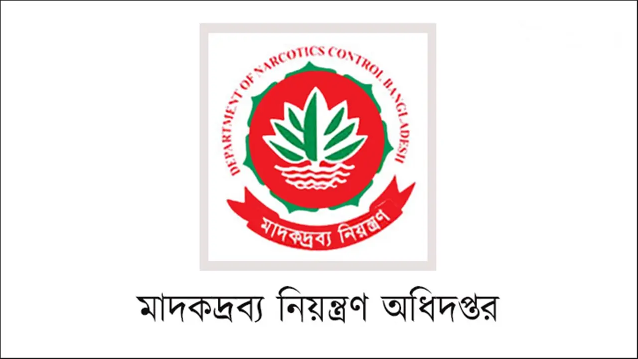 সুইটড্রিম হোটেলে বিপুল পরিমাণে বিয়ার ও বিদেশি মদ জব্দ
