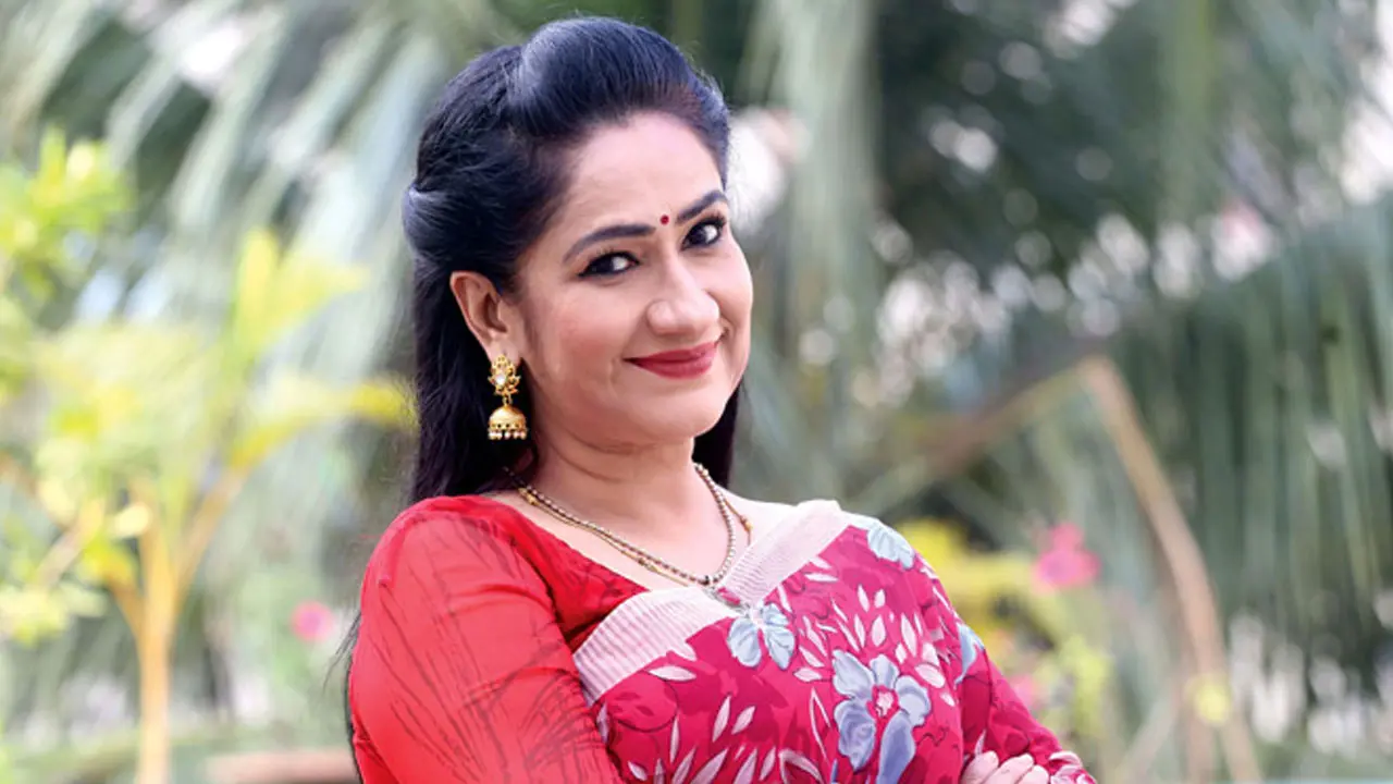 ‘আলো আসবেই’ গ্রুপ নিয়ে ভয়ঙ্কর তথ্য দিলেন মনিরা মিঠু