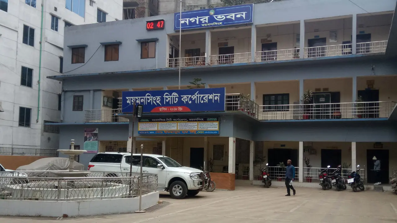 মসিকের ৬ এসি ভাগাভাগি করে নিয়েছেন কর্মকর্তারা
