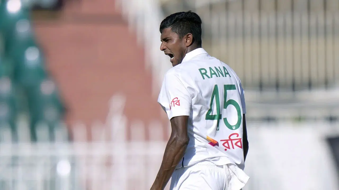 নাহিদের বোলিং তোপে এলোমেলো পাকিস্তান 