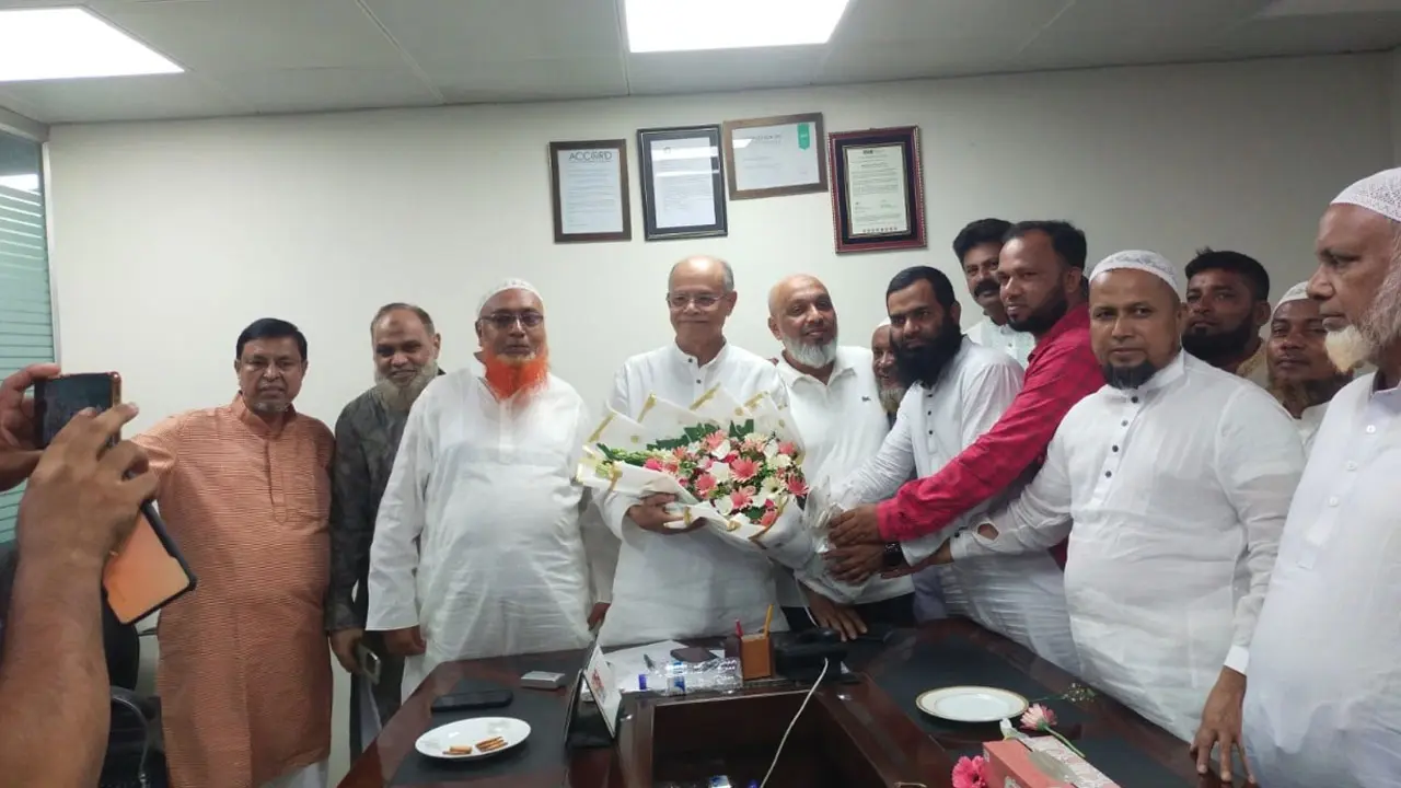 নারায়ণগঞ্জে তৃণমূল বিএনপির আহ্বায়ক বিএনপিতে, ছবি ভাইরাল