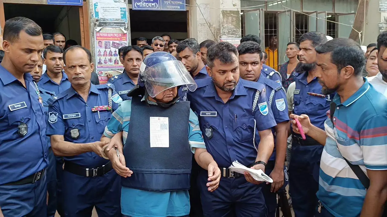চার হত্যা মামলায় ফের ৮ দিনের রিমান্ডে গোলাম দস্তুগীর গাজী