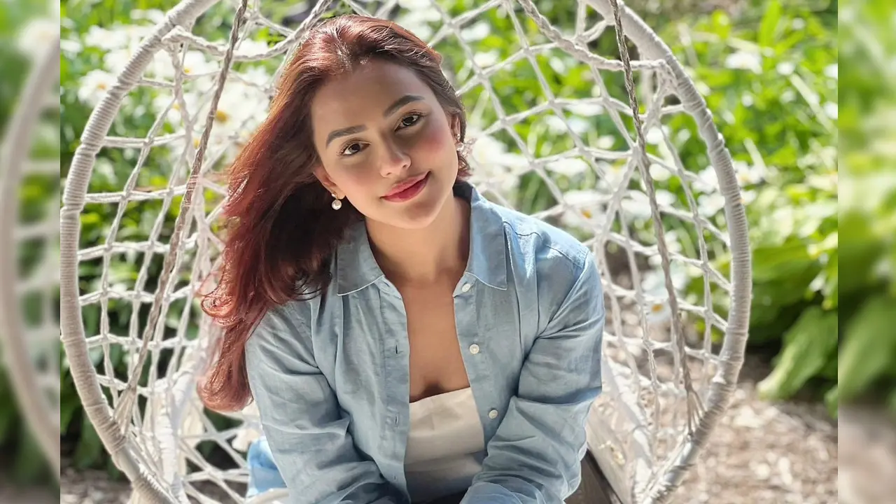 ‘সত্য আর মিথ্যা বুঝার ক্ষমতা হারিয়ে ফেলবেন না’