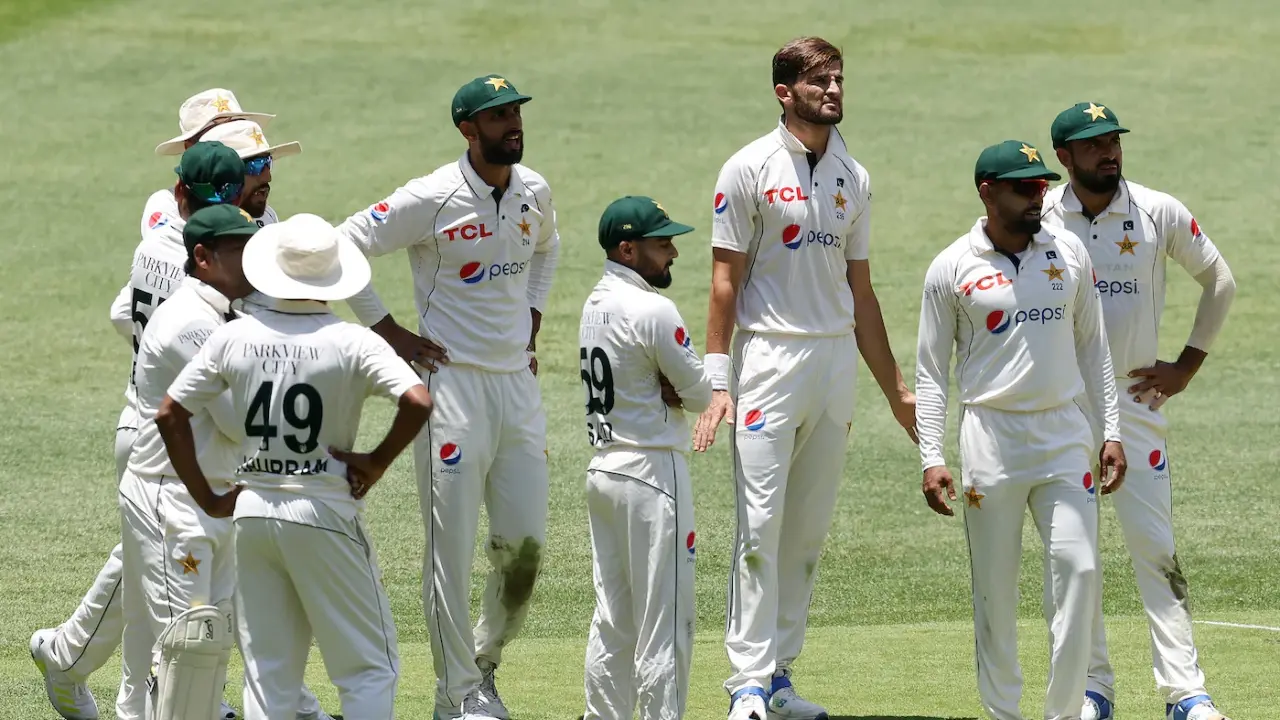 এমন লজ্জা টেস্ট ক্রিকেটে আগে পায়নি পাকিস্তান