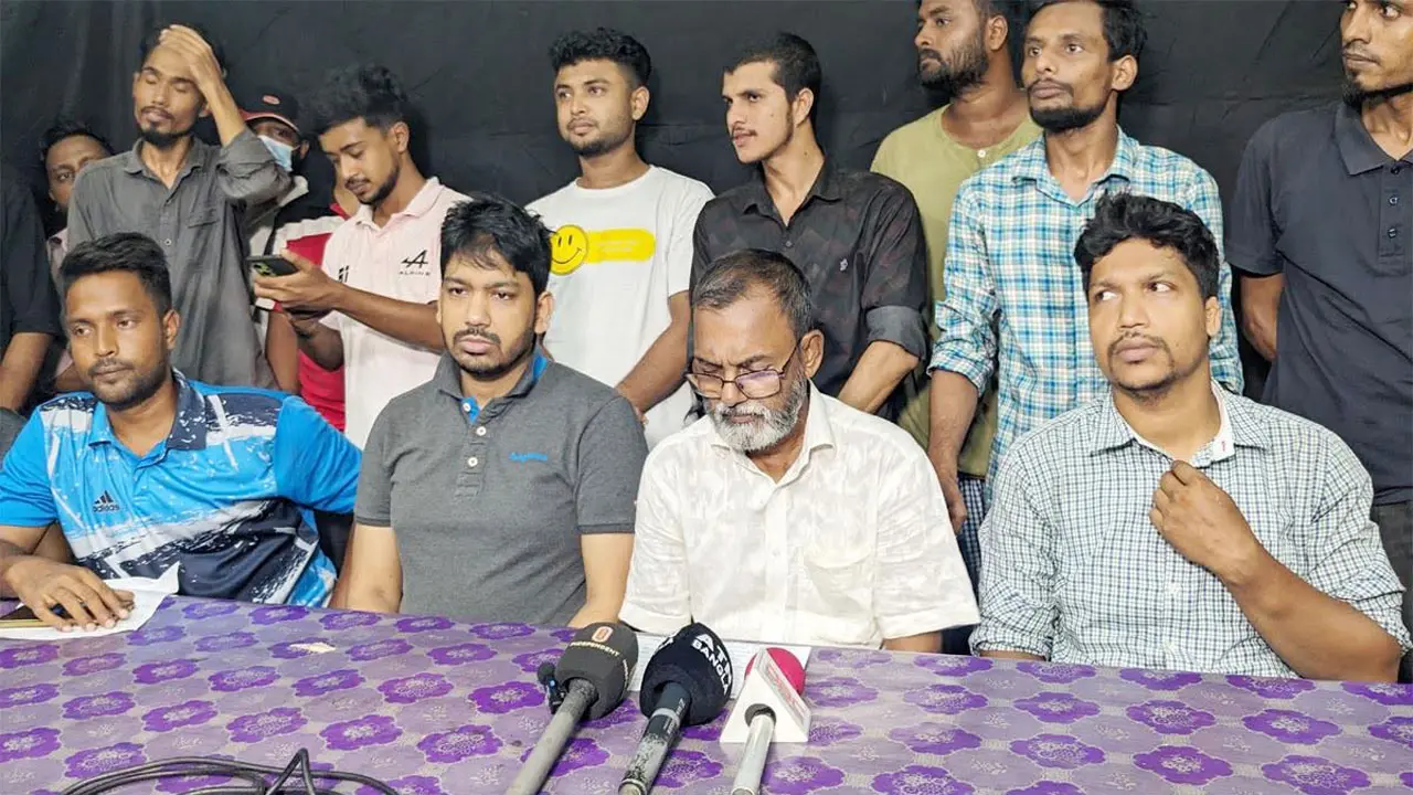 ‘বিনা চিকিৎসায় দীপ্তর মৃত্যুর ঘটনা ধামাচাপা দিতেই মামলা’