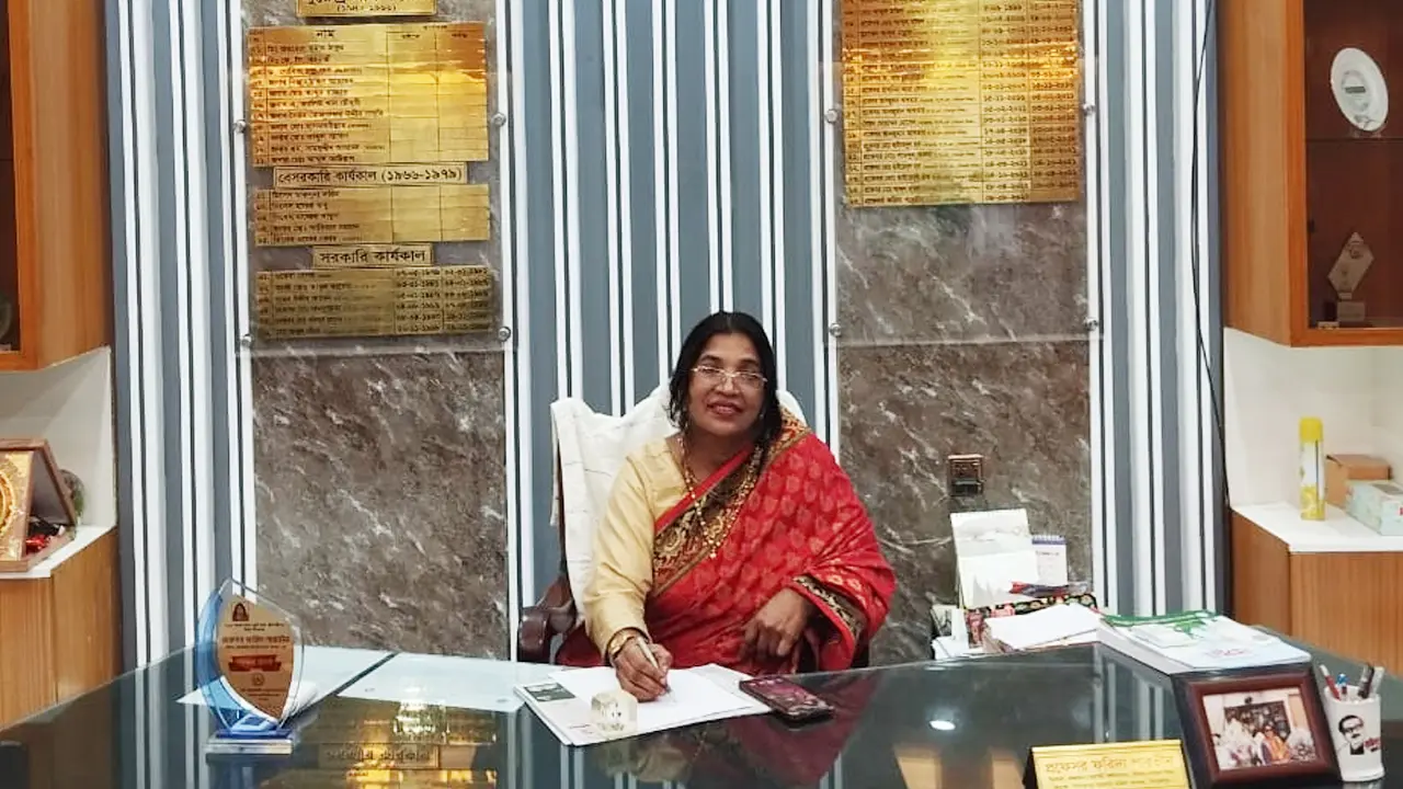 কলেজের কোটি টাকা সাবেক অধ্যক্ষের পকেটে