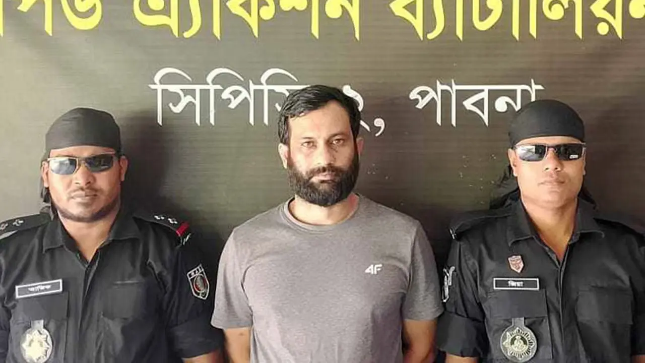 সাবেক ভূমিমন্ত্রীর ছেলে তমাল অস্ত্র-গুলিসহ গ্রেপ্তার