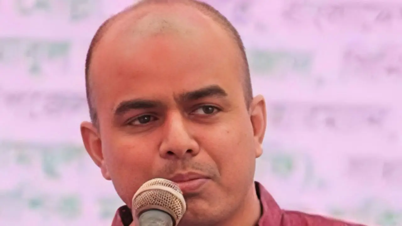রাজবাড়ীতে সাবেক রেলমন্ত্রীর ছেলেসহ ৫৪ জনের নামে পৃথক তিন মামলা