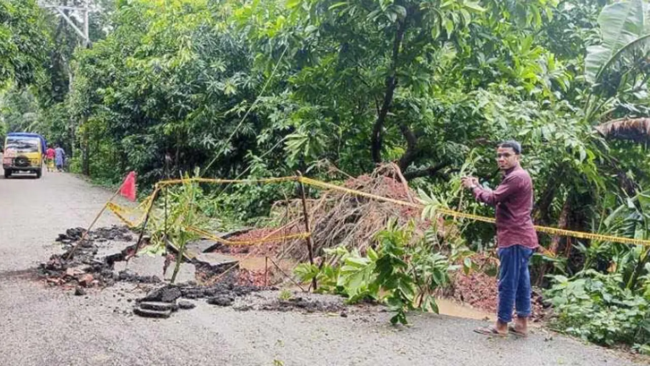 ফরিদগঞ্জে জলাবদ্ধতায় ক্ষতির পরিমাণ ৭০ কোটি টাকা