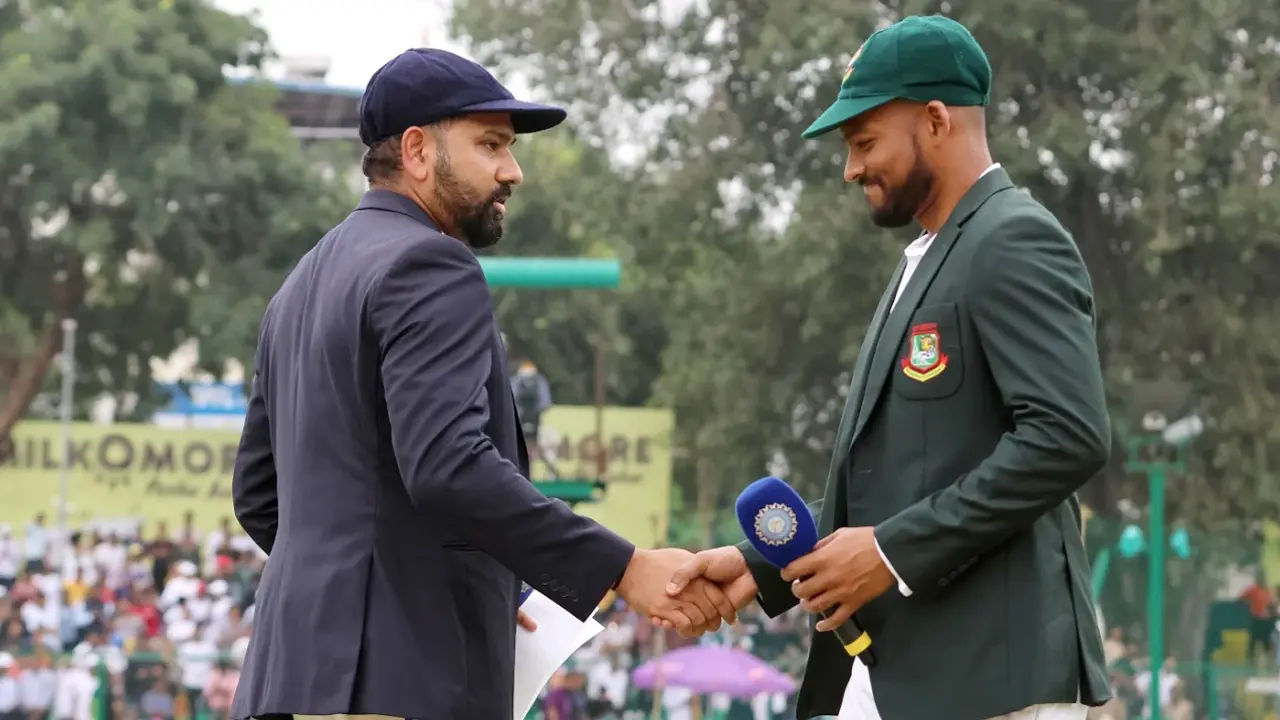 কড়া নিরাপত্তার মাঝেও বাংলাদেশ-ভারত ম্যাচ বাতিলের আন্দোলন