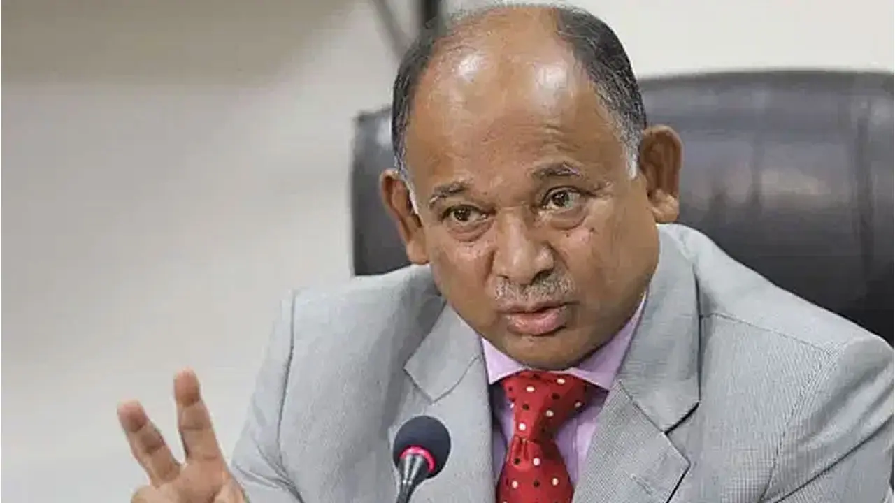সাবেক রেলমন্ত্রী সুজন ৫ দিনের রিমান্ডে