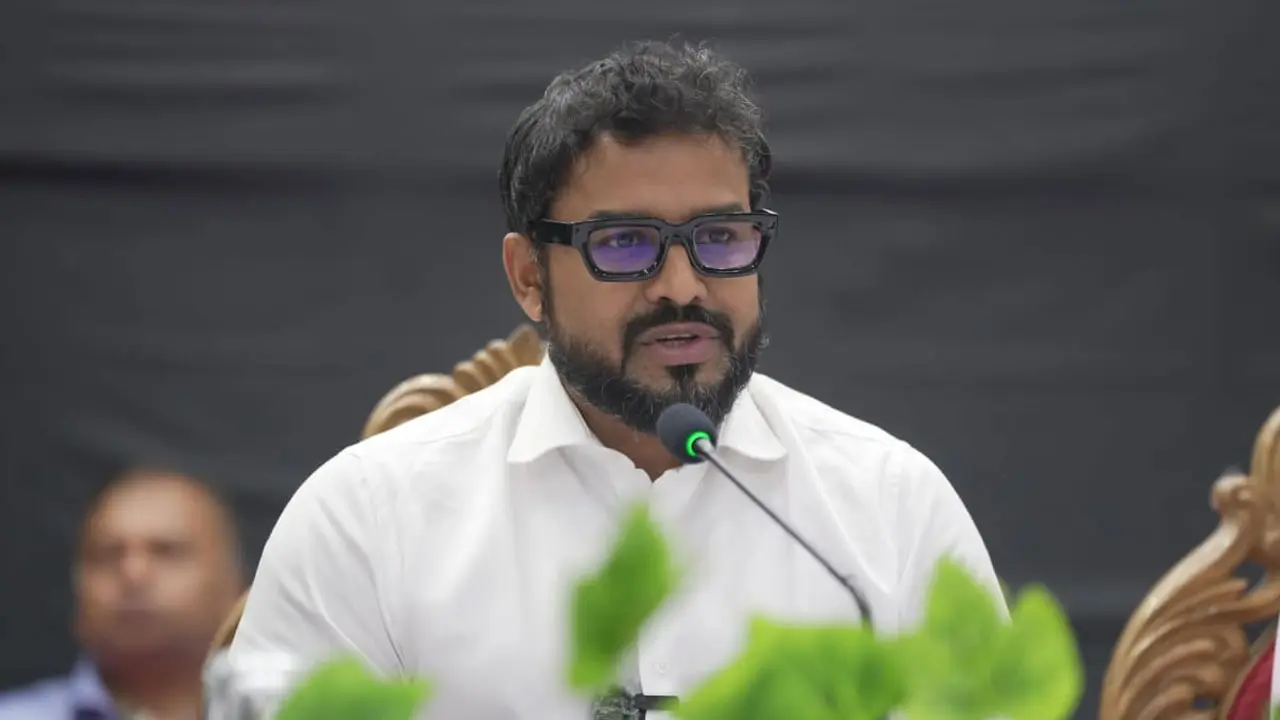ফুটপাতে হকার উচ্ছেদের পাশাপাশি চাঁদাবাজদেরও ধরা হবে