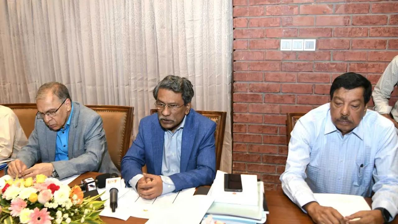রাষ্ট্র সংস্কারের দাবি জনগণের : আলী রীয়াজ