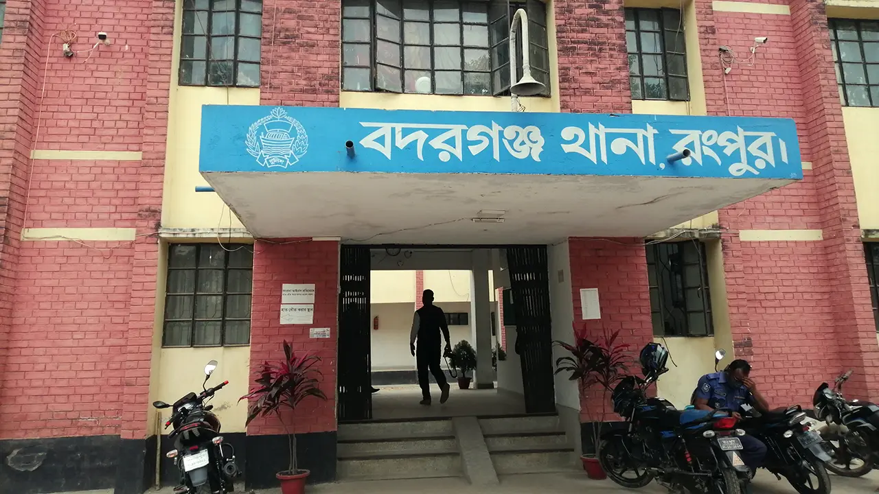 দোকান ভাড়া নেওয়া নিয়ে রংপুরে বিএনপির দুই গ্রুপের সংঘর্ষ
