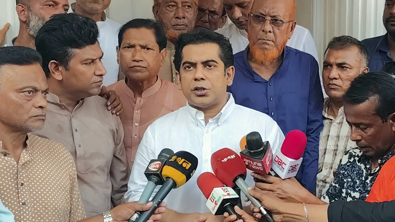 অন্তর্বর্তী সরকারের পাশে আছি, সাহায্য করে যাচ্ছি : পার্থ