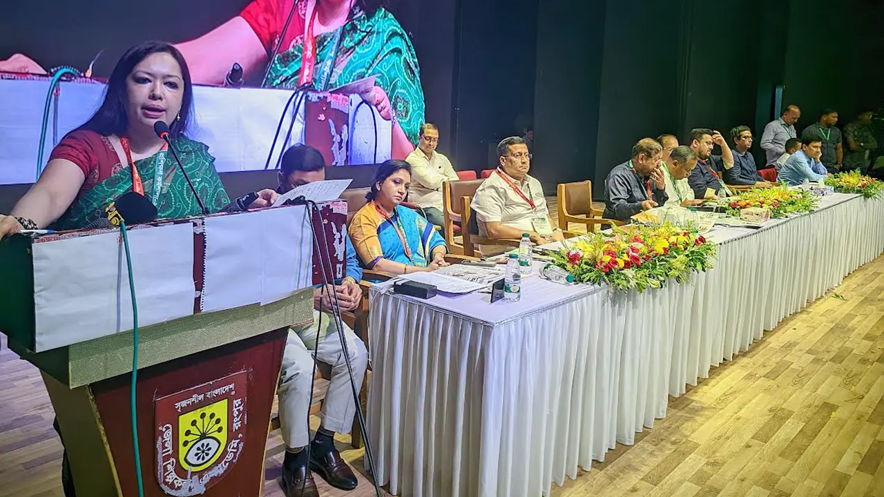 রুমিন ফারহানার প্রশ্ন, নতুন দলের টাকা আসে কোথা থেকে?