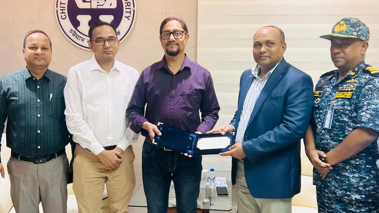 চট্টগ্রাম বন্দর থেকে ১০০ কোটি টাকা পেল সিটি কর্পোরেশন