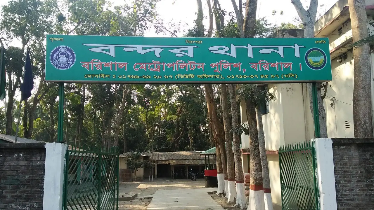 ফ্যানের সঙ্গে ফাঁস লাগানো স্বামী, খাটের ওপর স্ত্রীর মরদেহ