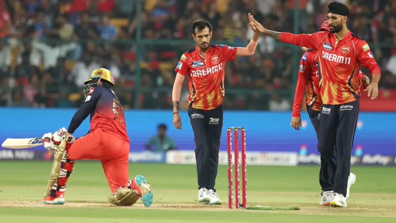 ঘরের মাঠে হারের হ্যাটট্রিক কোহলিদের, বদলে গেল পয়েন্ট টেবিল