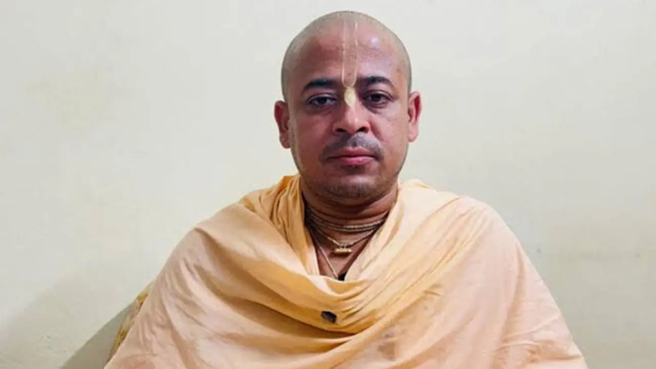 ইসকন নেতা চিন্ময় দাসের জামিন স্থগিত
