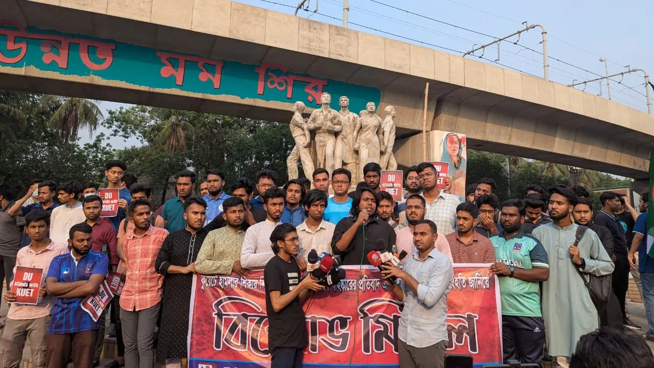 ‘আওয়ামী লীগ তো দিল্লি পালিয়েছে, আপনারা তাও পারবেন না’